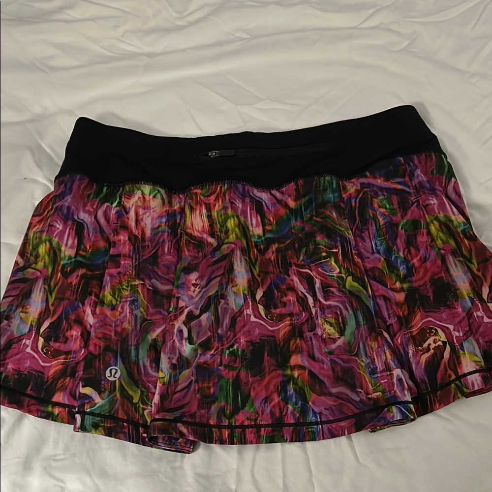 Lululemon Athletica Black and Pink Mini Skater Skirt - Picture 3 of 3